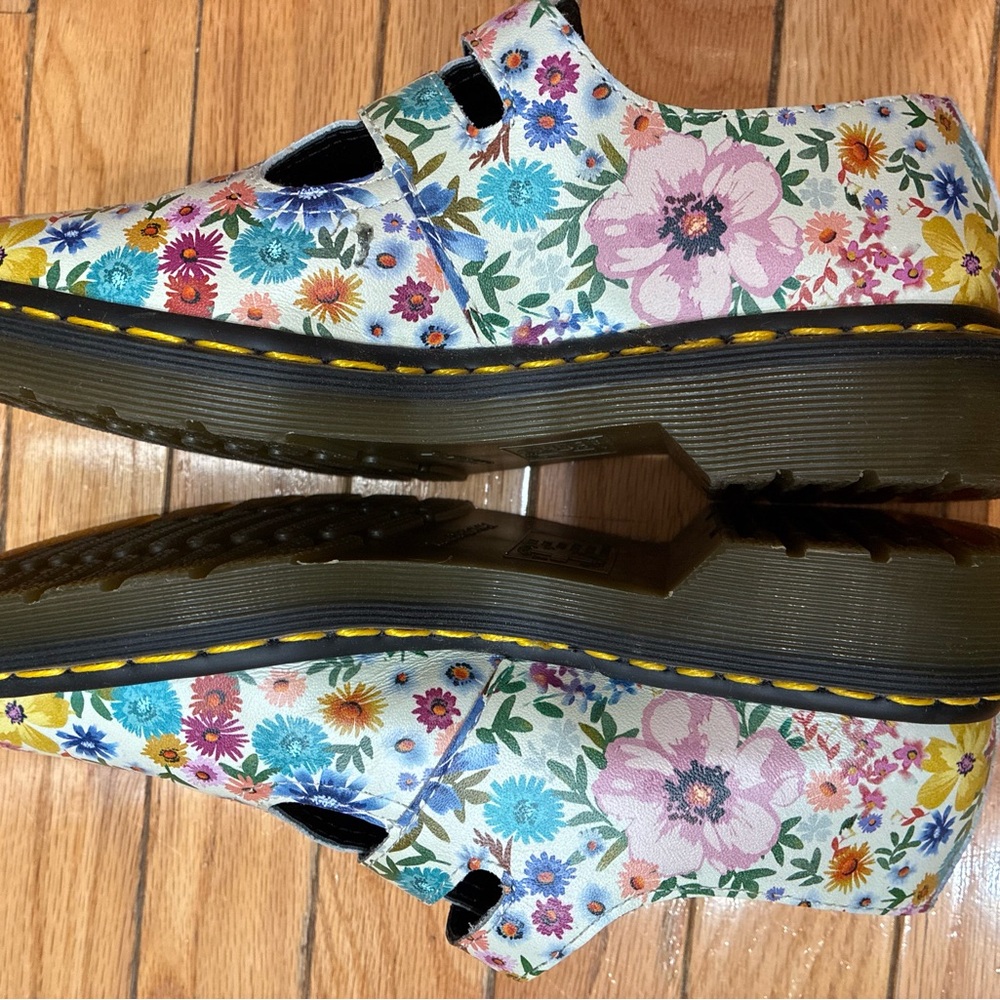 Dr. Martens Floral 8065 “Wanderlust” Floral Leather Mary Janes US Size 7l flower - Picture 7 of 9